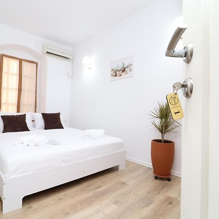 Bed and Breakfast Gaia Wlora Zewnętrze zdjęcie